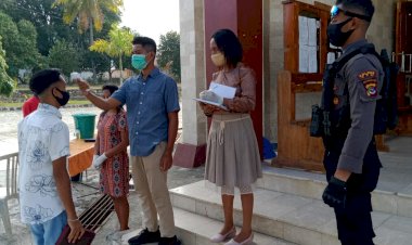 Setiap-hari-Jumat-dan-Minggu,-Personil-Polres-TTU-Rutin-mengamankan-Tempat-Ibadah.