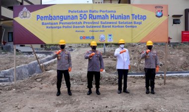 Pembangunan-Rumah-Polisi-Korban-Gempa-di-Sulbar-Diresmikan-Gubernur-Sulsel-dan-Kapolri
