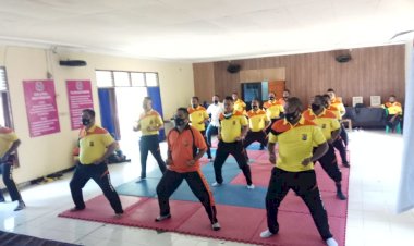 Jelang-UKP,-Bagsumda-Polres-TTU-Gelar-Latihan-Beladiri-untuk-Anggota