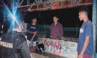 Raimas-Polres-TTU-Grebek-Pemuda-yang-Nongkrong-Tanpa-Gunakan-Masker