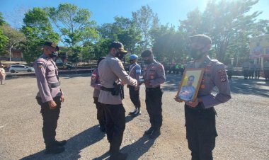 Kapolres-TTU-Pimpin-Upacara-PTDH