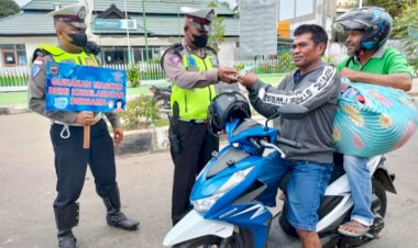 Giat-Ops-Keselamatan-Turangga,-Fokus-Prokes-dan-Pembagian-Masker