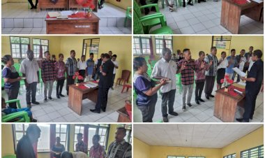 Bhabinkamtibmas-Desa-Humusu-Wini-Hadiri-Pelantikan-Panitia-Inti-Pilkades