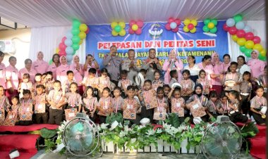 Kapolres-TTU-Pimpin-Pelepasan-dan-Pentas-Seni-TK-Kemala-Bhayangkari-03-Kefamenanu-Tahun-Ajaran-2022/2023