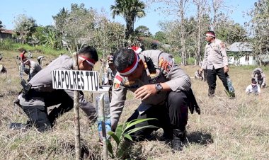 Tanam-2.400-Anakan-Pohon,-Kapolres-TTU-:-Salam-Lestarikan-Negeri