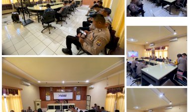 Anggota-Polres-TTU-Ikut-Zoom-Meeting-Forum-Pelajar-Bersama-ke-III-Program-C-Giat-Qwick-Wins-TW-IV