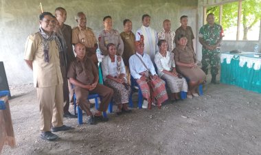 Hadiri-Pelantikan-Perangkat-Desa-Birunatun,-Kapolsek-Biboki-Utara-Himbau-Jaga-Kamtibmas-Jelang-Pemilu