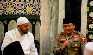 DiDepan-Jamaah-Habib-Syech,-Kaops-NCS-Polri-Serukan-Jaga-Pemilu-2024-Aman-dan-Damai