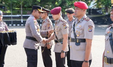 Kapolres-TTU-Pimpin-Upacara-Sertijab-Kasat-Reskrim-dan-Kasat-Narkoba