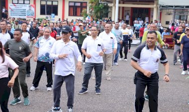 Hari-Bhayangkara-ke-78-Berlangsung-Meriah,-Polres-TTU-dan-Forkopimda-Gelar-Olahraga-Bersama
