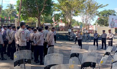 Persiapan-Polres-TTU-dalam-Mengamankan-Pemilukada:-Latihan-Dalmas-oleh-Satuan-Sabhara