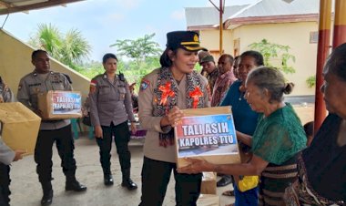 Kapolres-TTU-Berbagi-Tali-Asih-dengan-Purnawirawan-Polri-dan-Tokoh-Adat-di-Lurasik