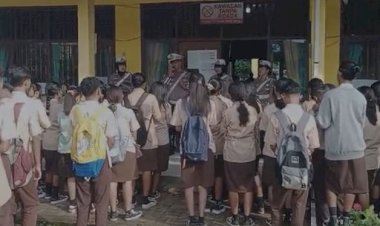 Satlantas-Polres-TTU-Gencar-Edukasi-Keselamatan-Lalu-Lintas-di-Sekolah-sekolah