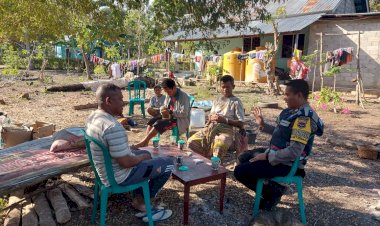 Bhabinkamtibmas-Oelami-Gencarkan-Himbauan-Anti-Miras:-Bentengi-Warga-dari-Pemicu-Utama-Gangguan-Kamtibmas-TTU