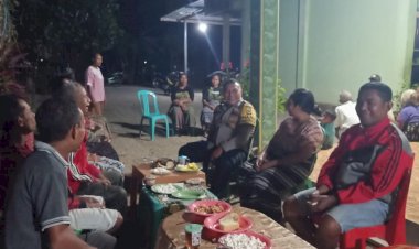 Bhabinkamtibmas-Manamas-dan-Benus-Bripka-Rimson-Panjaitan-Kawal-Misa-di-Gereja-St.-Yosef