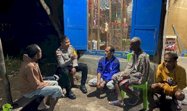 Perkuat-Sinergi,-Bhabinkamtibmas-Oetalus-Beri-Imbauan-Kamtibmas-Melalui-Kunjungan-Door-to-Door