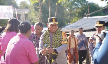Pembangunan-Sumur-Bor-Polsek-Noemuti:-Kapolda-NTT-Letakkan-Batu-Pertama,-Beri-Harapan-Air-Bersih-Bagi-Warga-TTU
