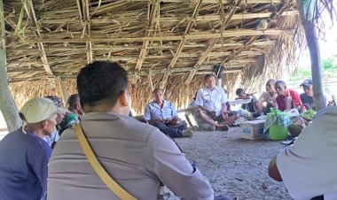 Brigpol-Ruslin-Gencarkan-Sosialiasi-Anti-Premanisme,-Wujud-Komitmen-Polri-Dekat-dengan-Warga-Humusu-Oekolo