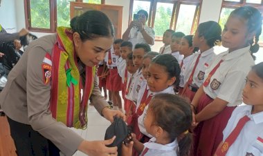 Kapolres-TTU-Kunjungi-Insana,-Dorong-Akses-Pendidikan-dan-Kepedulian-Sosial-bagi-Anak-Desa