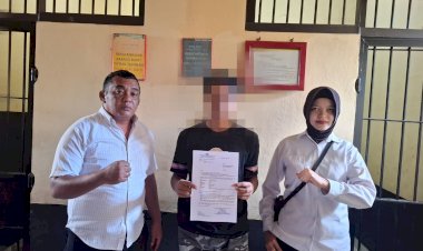 Wujudkan-Kepastian-Hukum,-Polres-TTU-Resmi-Serahkan-Tersangka-Kasus-Persetubuhan-Anak-ke-Kejaksaan