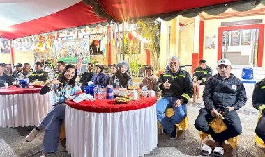 Jaga-Kondusivitas:-Kapolres-TTU-Gelar-Nobar-Final-Piala-Dunia-2026-Bersama-Ratusan-Masyarakat-di-Halaman-Polres-TTU.