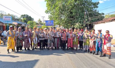 Polres-TTU-Kerahkan-80-Personel-Amankan-Karnaval-Budaya-HUT-Kota-Kefamenanu-ke-104