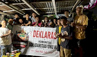 Perkuat-Sinergitas-Polri-dan-Masyarakat,-Bhabinkamtibmas-Kelurahan-Sasi-Edukasi-Komunitas-SOUKE-tentang-Keselamatan-Berlalu-Lintas-dan-Bahaya-Judi-Online