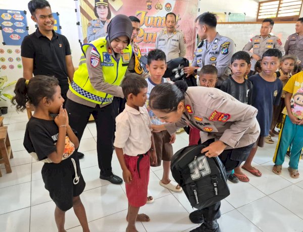 Sentuhan-Kasih-di-Gerbang-Ilmu,-Kala-Kapolres-TTU-Merajut-Senyum-Siswa-SDK-Peboko-melalui-Aksi-Kemanusiaan