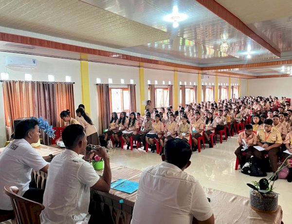 Bentengi Generasi Muda dari Bahaya Narkoba, Satres Narkoba Polres Timor Tengah Utara Gelar Sosialisasi Masif di SMAN 2 Kefamenanu