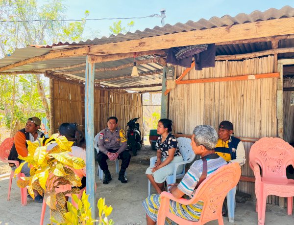 Bhabinkamtibmas Desa Kiusili Hadir Humanis, Ajak Warga Bersama Jaga Kamtibmas dan Cegah Kebakaran Lahan