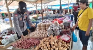 Jelang Idul Fitri, Samapta dan Binmas Polres TTU Gelar Operasi di Pasar