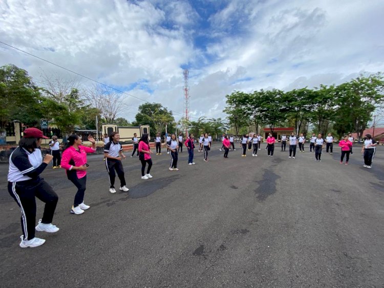 Jumat Sehat di Momen Hut Polwan ke-74 ala Polres TTU