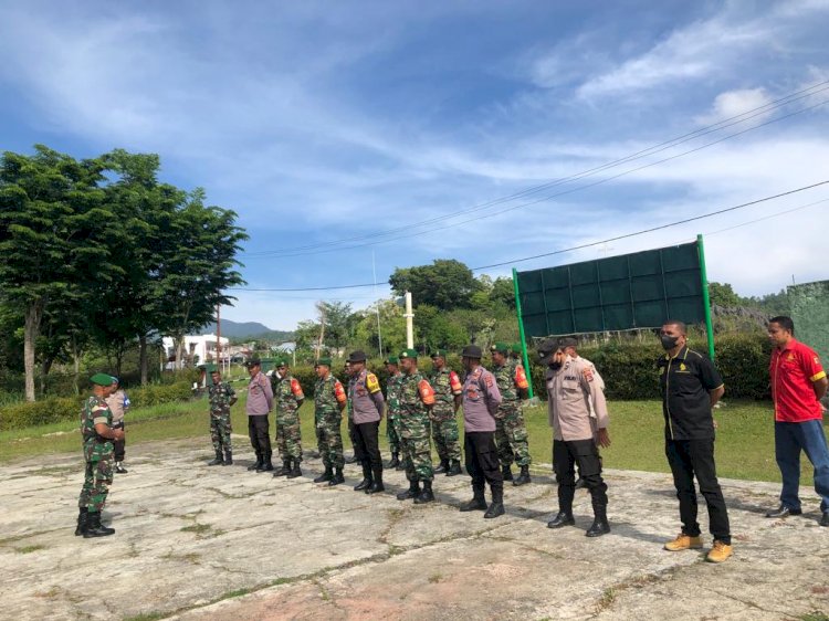 Polsek Miomaffo Barat Laksanakan Kegiatan Apel Gabungan TNI-Polri