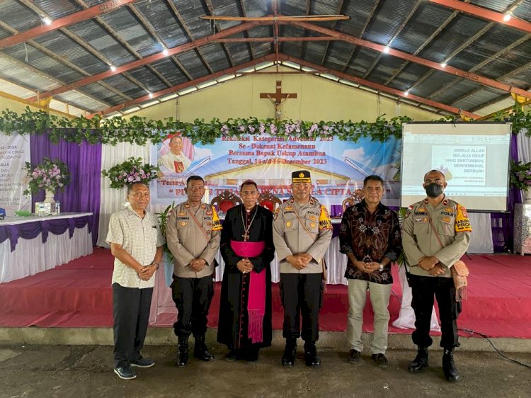 Pimpin Minggu Kasih di Gereja St. Theresia Kefamenanu, Wakapolres TTU : Kembang Api Tak Perlu Dibunyikan