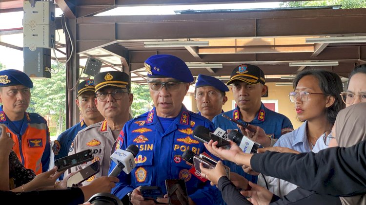 Polri Turun Tangan Bantu Evakuasi dan Penanganan Banjir di Jabodetabek