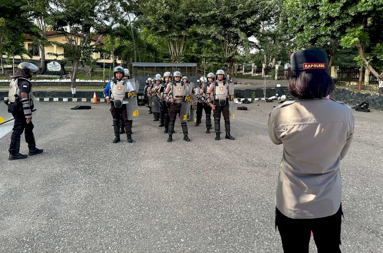 Polres TTU Laksanakan Latihan Dalmas Antisipasi Hari Buruh Internasional; Kapolres :