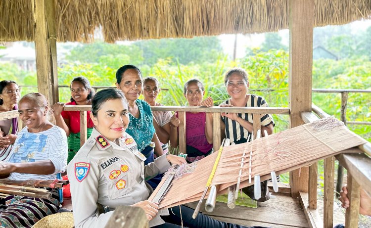 Dukung Ekonomi kreatif dan Budaya Lokal, Kapolres TTU Kunjungi Pengrajin Tenun Insana TTU