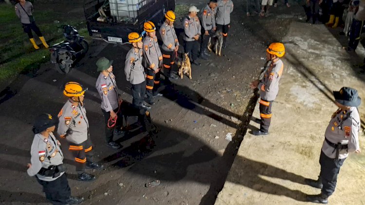 Tim K9 yang Dikerahkan oleh  Kapolda NTT Telah Tiba di Kecamatan Mauponggo, Kabupaten Nagekeo untuk Membantu Pencarian Korban yang Hilang Akibat Banjir Bandang
