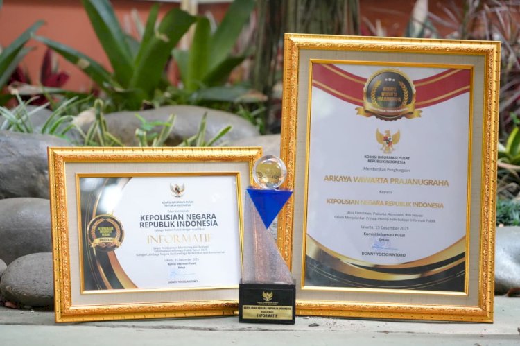 Dinobatkan sebagai Badan Publik Terbaik Nasional, Polri Raih Arkaya Wiwarta Prajanugraha dalam Monev KIP 2025