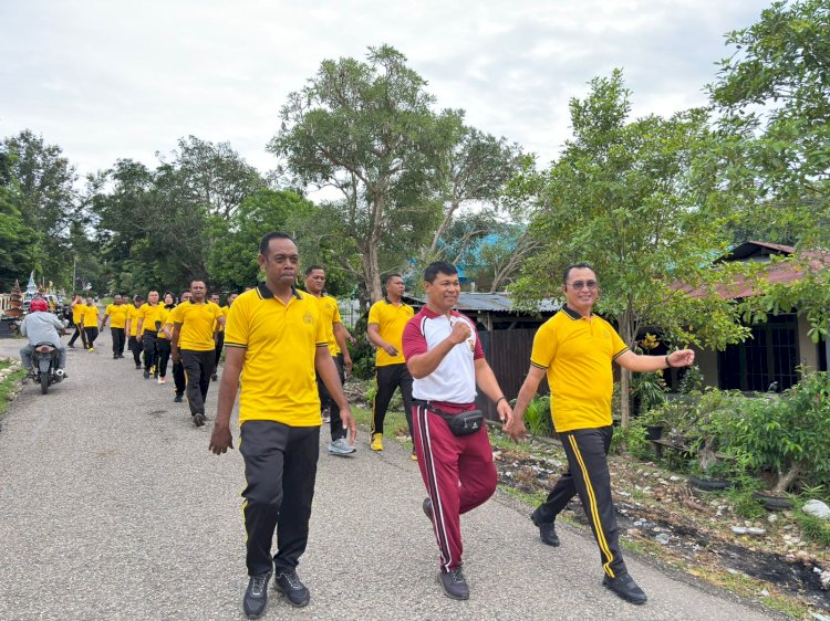 Optimalkan Pelayanan Publik, Polres TTU Intensifkan Pembinaan Jasmani Lewat Jalan Sehat