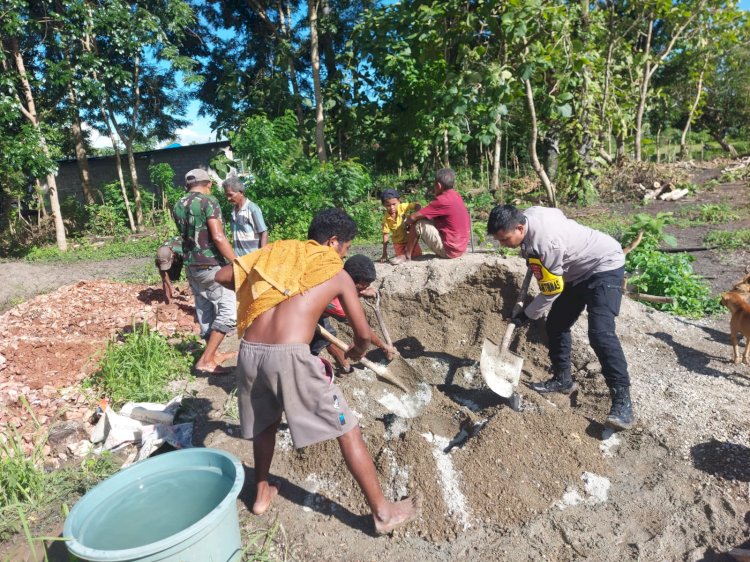 Bhabinkamtibmas Desa Oelami Kawal Bantuan Sumur Bor Kapolda NTT, Wujud Nyata Polri Hadir di Tengah Kebutuhan Air Bersih Warga