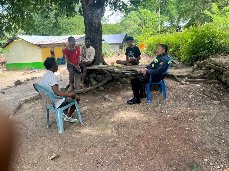 Jaga Kondusifitas Jelang-Paskah, Bhabinkamtibmas Desa Kiusili Gelar Sambang Dialogis dengan Tokoh Adat