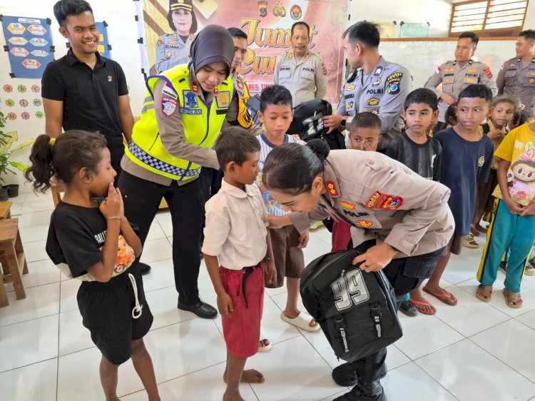 Sentuhan Kasih di Gerbang Ilmu, Kala Kapolres TTU Merajut Senyum Siswa SDK Peboko melalui Aksi Kemanusiaan