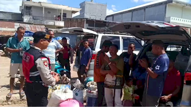 Ciptakan Rasa Aman dan Tindak Lanjuti Keluhan Warga, Unit Raimas Polres TTU Gencarkan Patroli Dialogis di Pasar dan Terminal Kefamenanu