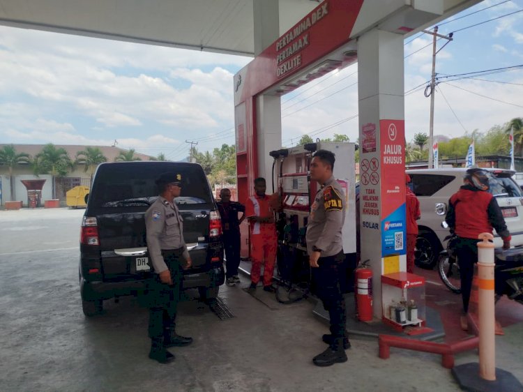 Cegah Panic Buying dan Pastikan Distribusi BBM Bersubsidi Tepat Sasaran, Polres TTU Intensifkan Patroli di Tiga SPBU Kefamenanu